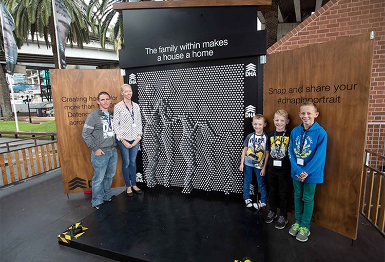 Гигантский пин-арт